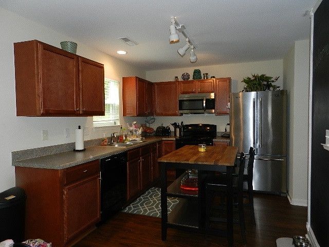 6516 Horseback Ln, Raleigh, NC 27610