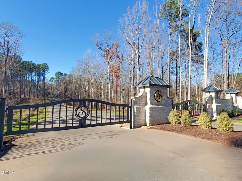 6516 Sanctuary Falls Dr, Raleigh, NC 27614