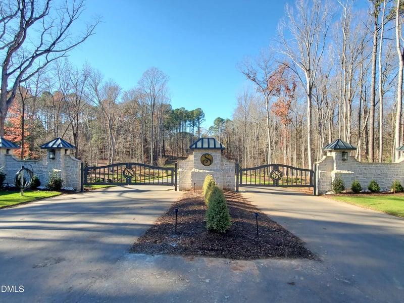 6516 Sanctuary Falls Dr, Raleigh, NC 27614