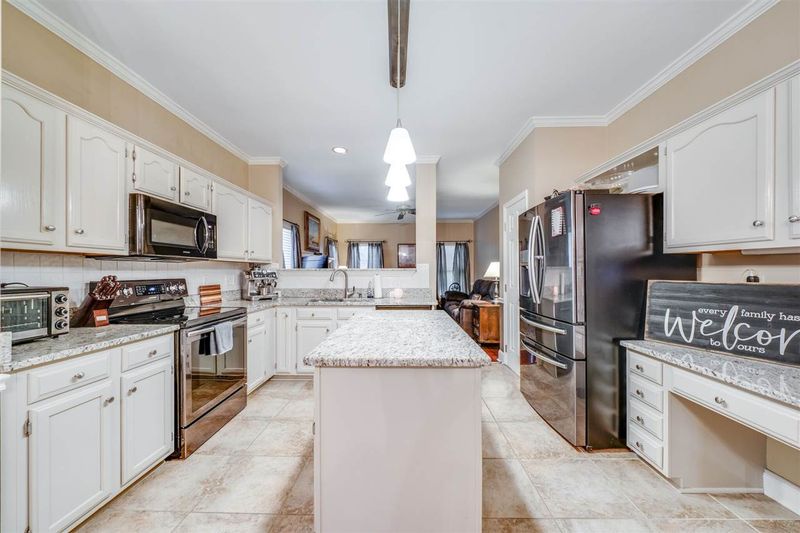 6517 Speight Cir, Raleigh, NC 27616