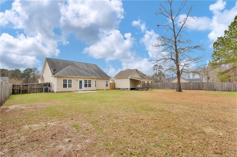 6517 Valley Falls Rd, Hope Mills, NC 28348
