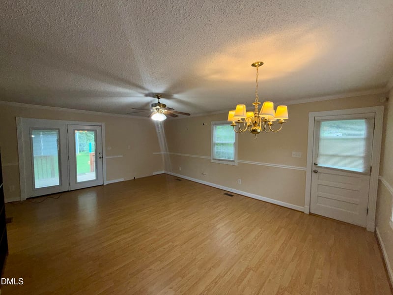 6517 Whitt Rd, Durham, NC 27712