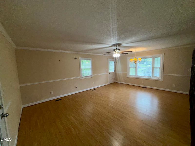 6517 Whitt Rd, Durham, NC 27712