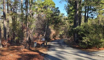 6518 Stone Mountain Farm Rd, Fayetteville, NC 28311