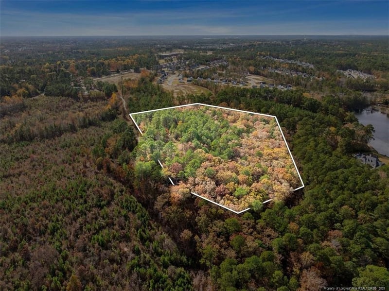 6518 Stone Mountain Farm Rd, Fayetteville, NC 28311