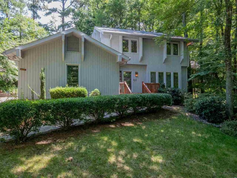 6519 Huntingridge Rd, Chapel Hill, NC 27717
