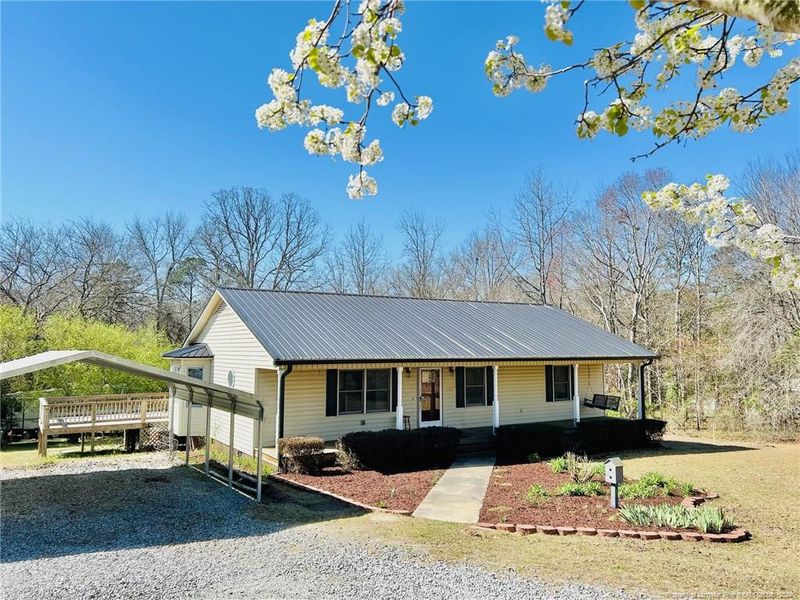 652 Denning Rd, Angier, NC 27501