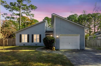 652 Dowfield Dr, Fayetteville, NC 28311