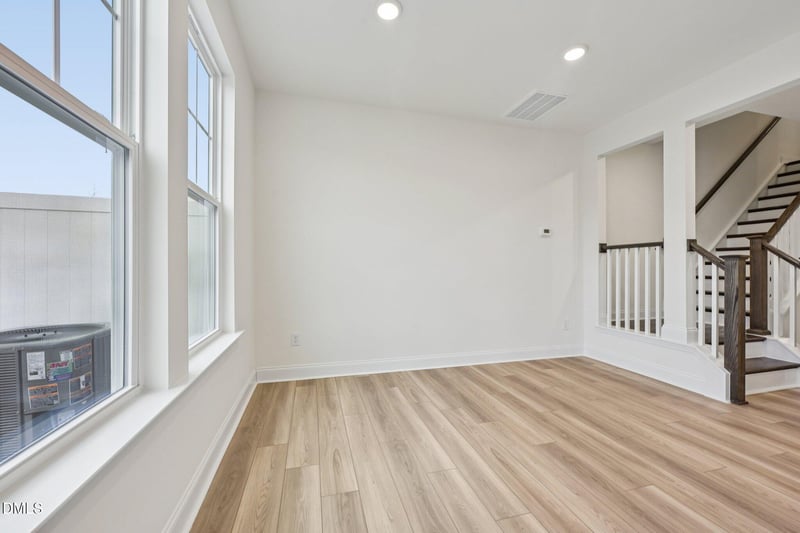 652 Sefton Park Dr, Zebulon, NC 27597