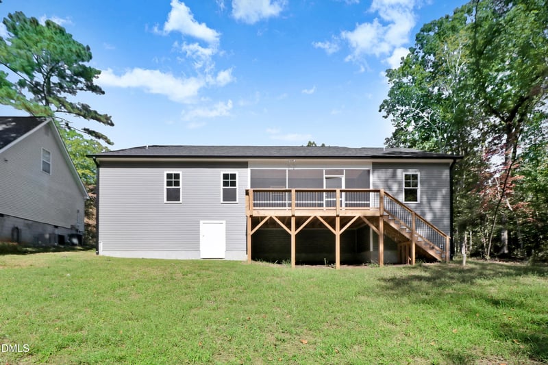 652 Shawnee Dr, Louisburg, NC 27549