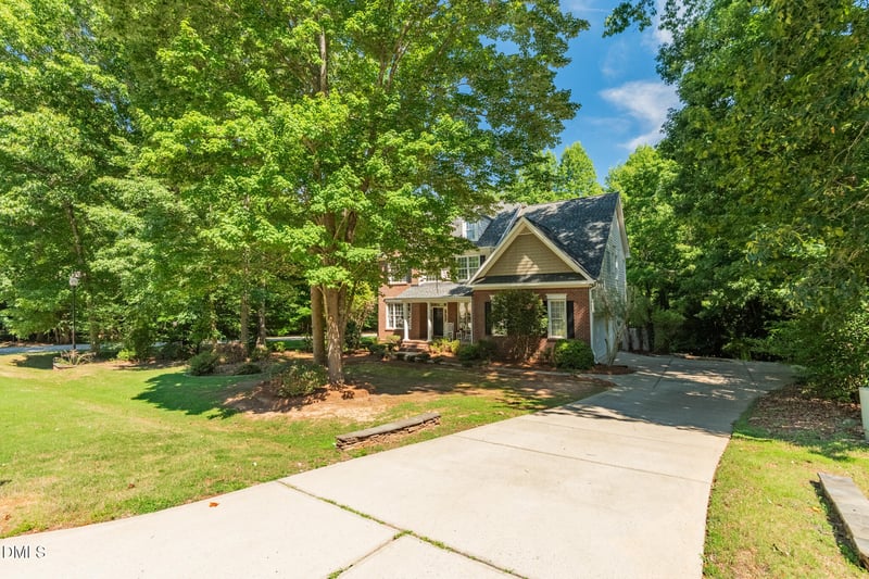 6520 Alirin Ln, Fuquay Varina, NC 27526