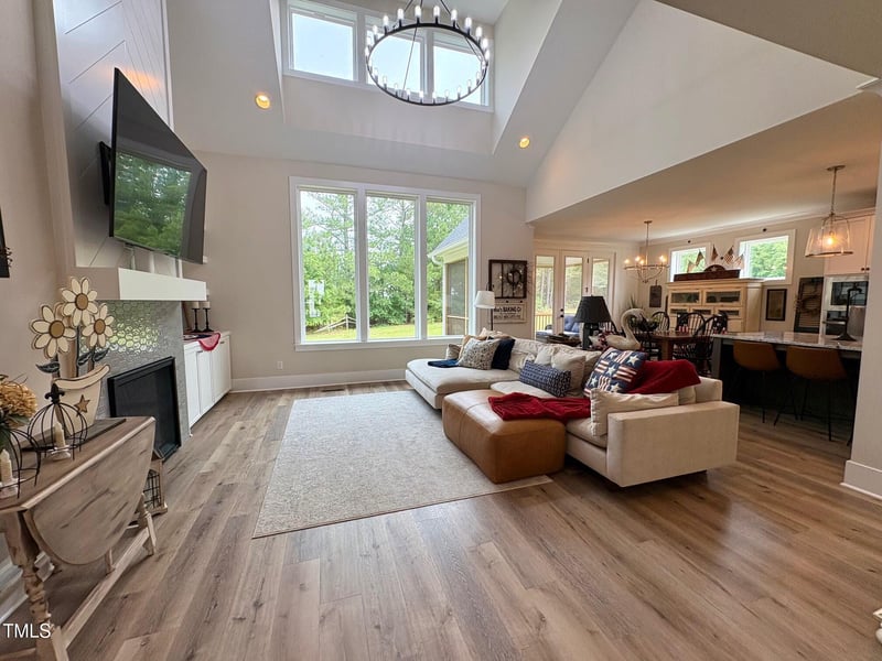 6521 Camellia Creek Dr, Raleigh, NC 27603
