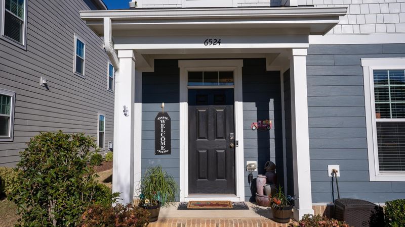 6524 Perry Creek Rd, Raleigh, NC 27616