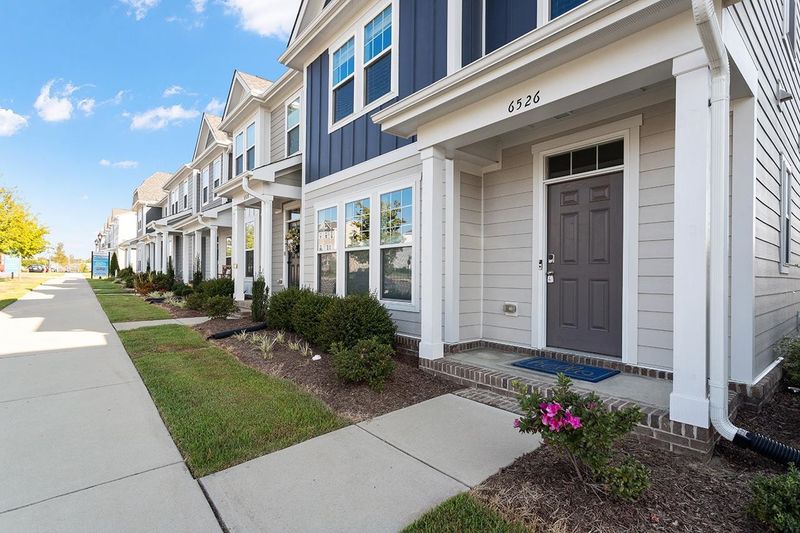 6526 Perry Creek Rd, Raleigh, NC 27616