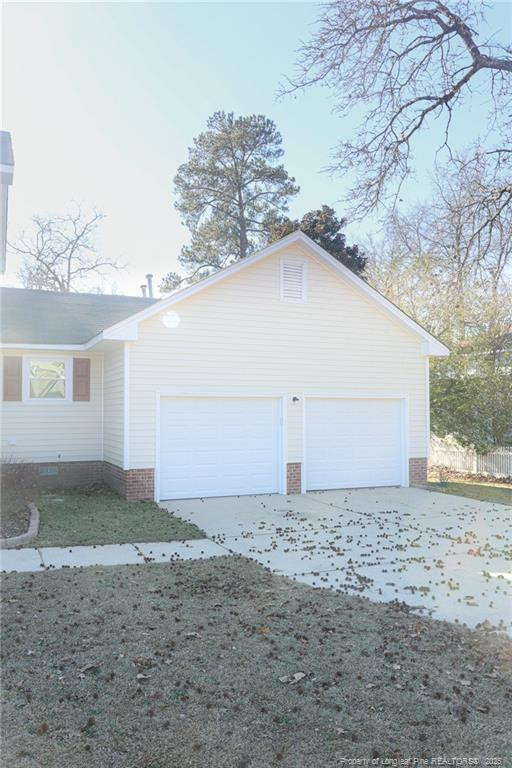 6527 Bagdad Rd, Fayetteville, NC 28306