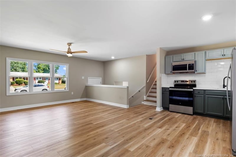 6527 Saint Louis St, Fayetteville, NC 28314
