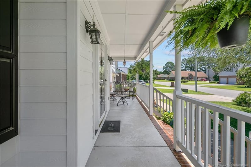 6528 Foxberry Rd, Fayetteville, NC 28314