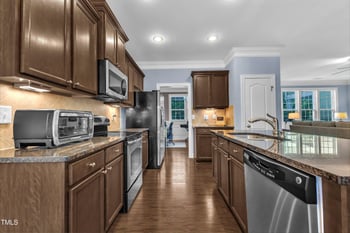 653 Democracy St, Raleigh, NC 27603