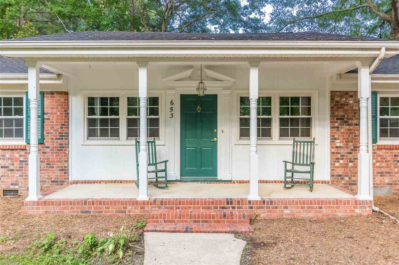 653 S Lakeside Dr, Raleigh, NC 27606
