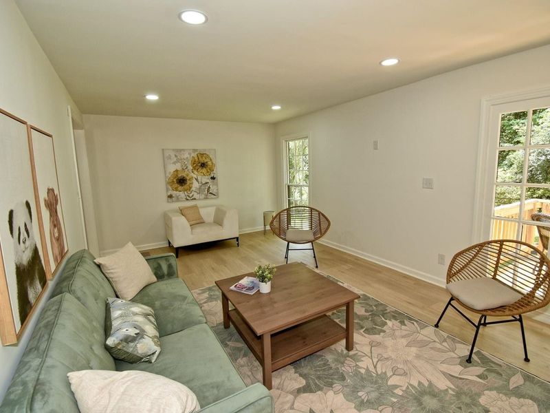 6530 Jean Dr, Raleigh, NC 27612