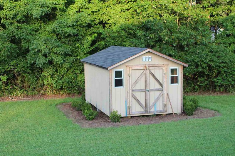 6531 Harpy Dr, Zebulon, NC 27597