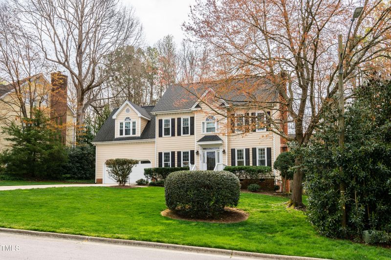 6532 Battleford Dr, Raleigh, NC 27613