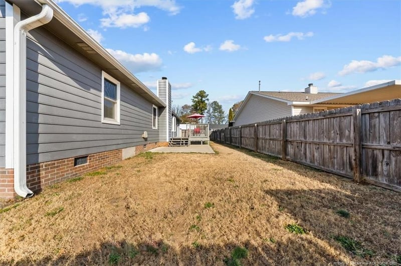 6533 Applewhite Rd, Fayetteville, NC 28304