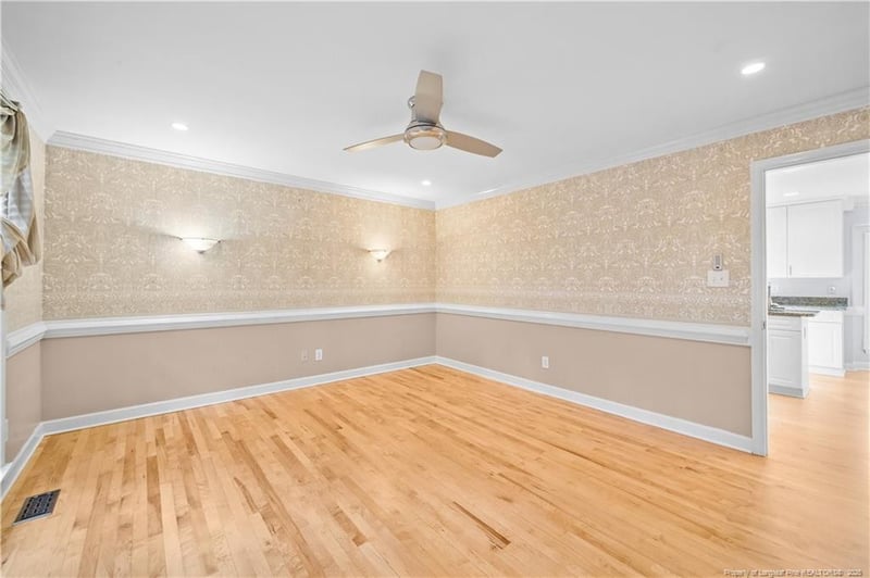 6534 Countryside Dr, Fayetteville, NC 28311