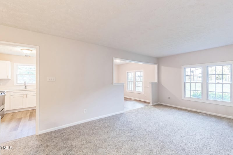 6534 Sprucewood Rd, Fayetteville, NC 28304
