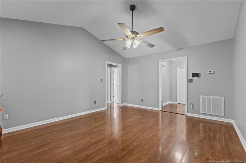 6536 Applewhite Rd, Fayetteville, NC 28304