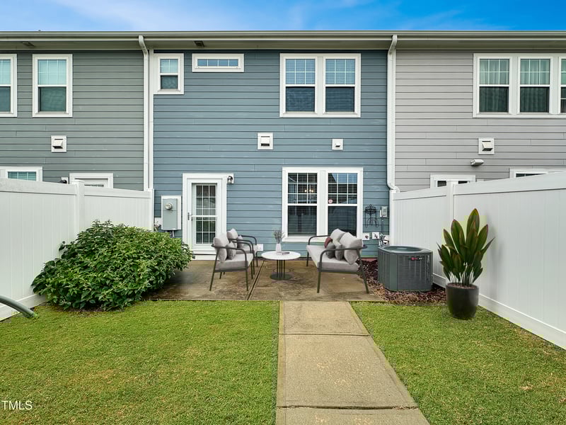 6536 Perry Creek Rd, Raleigh, NC 27616