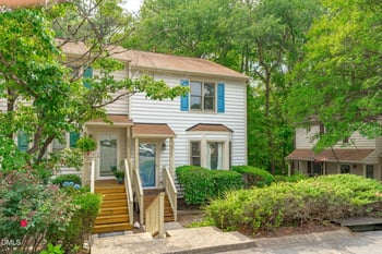 6539 English Oaks Dr, Raleigh, NC 27615