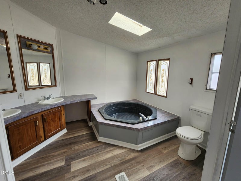 654 Ferrells Bridge Rd, Louisburg, NC 27549