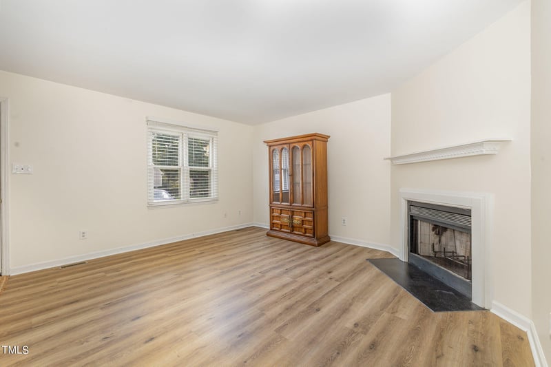 6544 English Oaks Dr, Raleigh, NC 27615