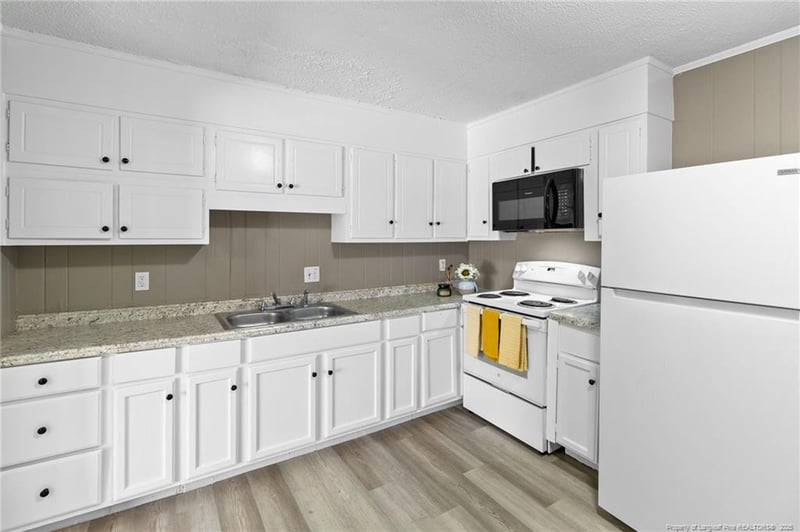 6544 Saint Louis St, Fayetteville, NC 28314