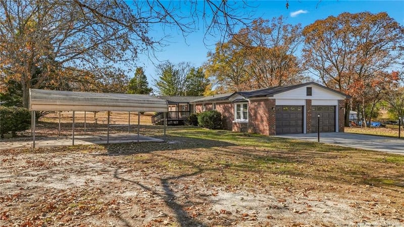 6545 Celestial Pine Dr, Hope Mills, NC 28348