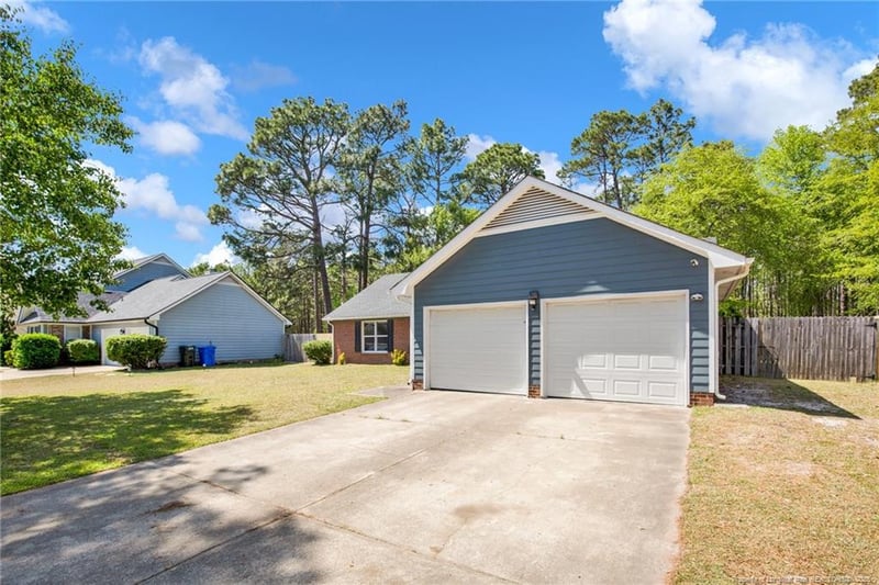 6546 Brookshire St, Fayetteville, NC 28314