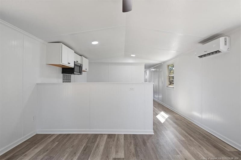 6546 Roslin Farm Rd, Hope Mills, NC 28348