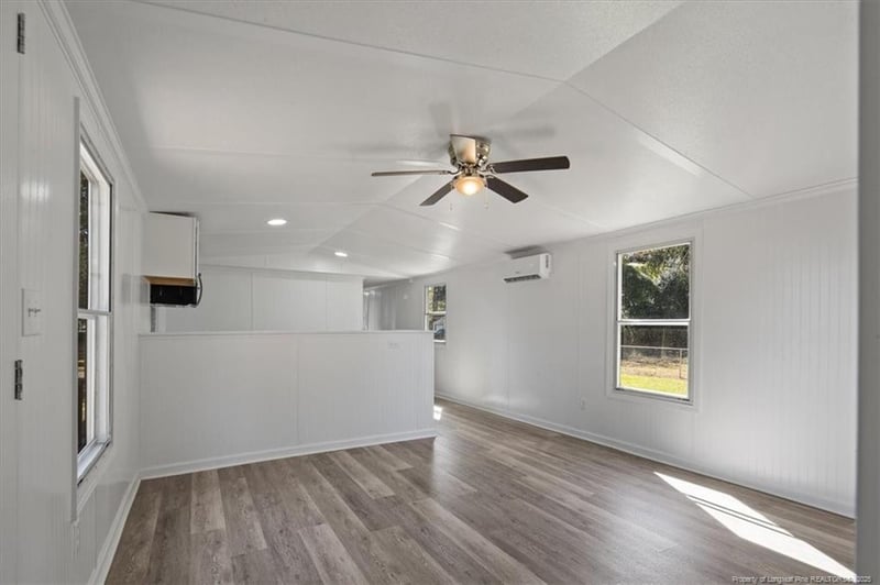 6546 Roslin Farm Rd, Hope Mills, NC 28348