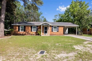 6547 Amanda Cir, Fayetteville, NC 28304