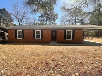 6549 Amanda Dr, Fayetteville, NC 28304