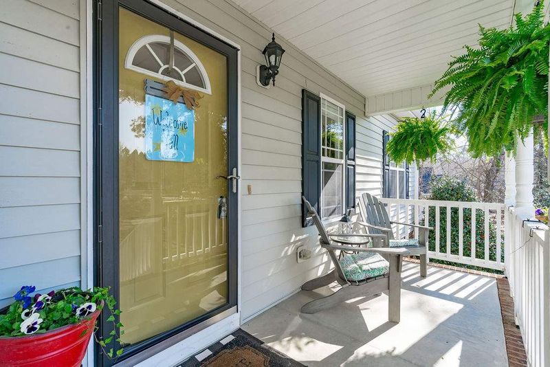 655 Tylerstone Dr, Fuquay Varina, NC 27526