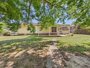 6553 Baldoon Dr, Fayetteville, NC 28314