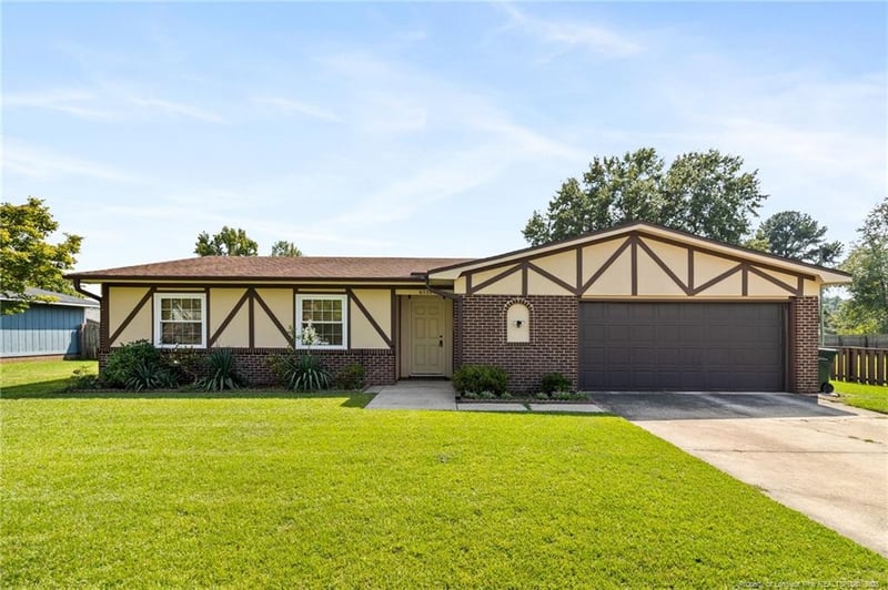 6557 Grist Mill St, Fayetteville, NC 28314