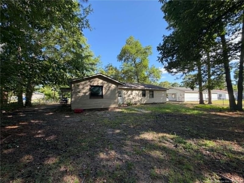 6559 Amanda Cir, Fayetteville, NC 28304