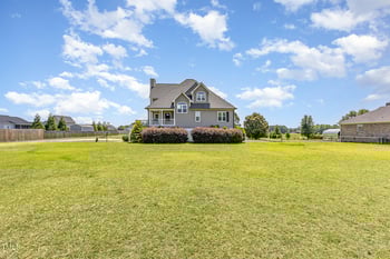 656 Atkins Rd, Fuquay Varina, NC 27526