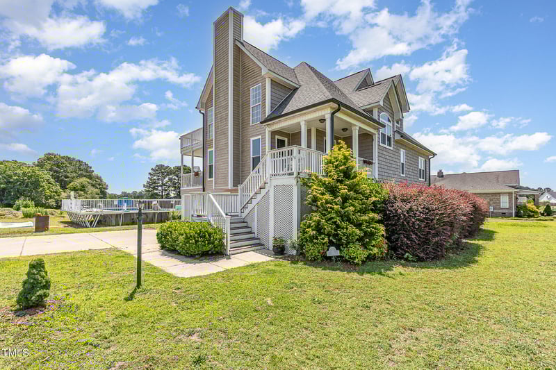 656 Atkins Rd, Fuquay Varina, NC 27526