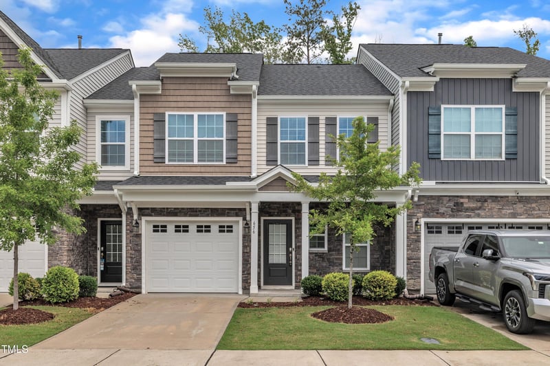 656 Barneswyck Dr, Fuquay Varina, NC 27526