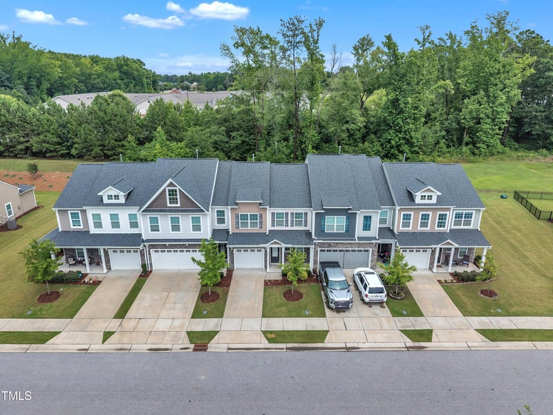 656 Barneswyck Dr, Fuquay Varina, NC 27526