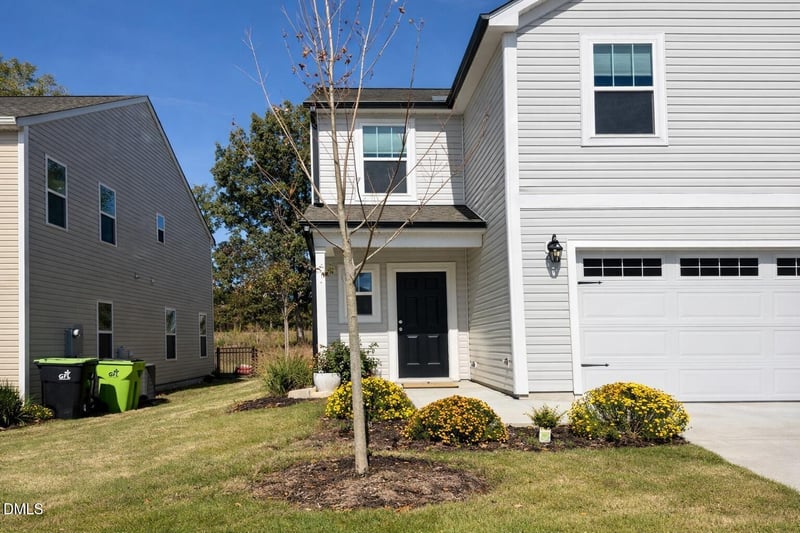 656 Bent Willow Dr, Clayton, NC 27527